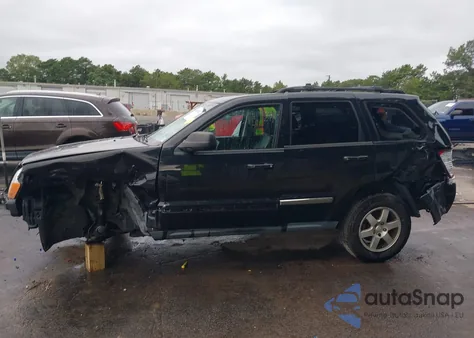 2010 Jeep Grand Cherokee Laredo z USA, uszkodzony, nr VIN 1J4PR4GK4AC106450